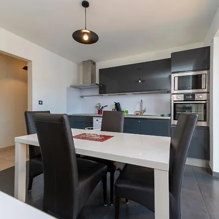 La Grande Du Blanc Ruxel Apartment